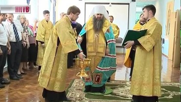 Освящение музея в школе №187